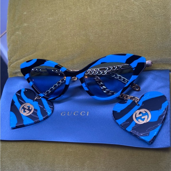 SUPER RARE Cat-Eye Blue & Black Gucci Heart Shades - Picture 4 of 13